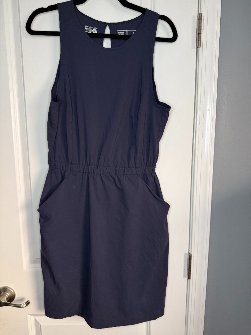 Mountain Hardwear Dynama Sleeveless Hiking Travel Athletic Dress Navy Blue M